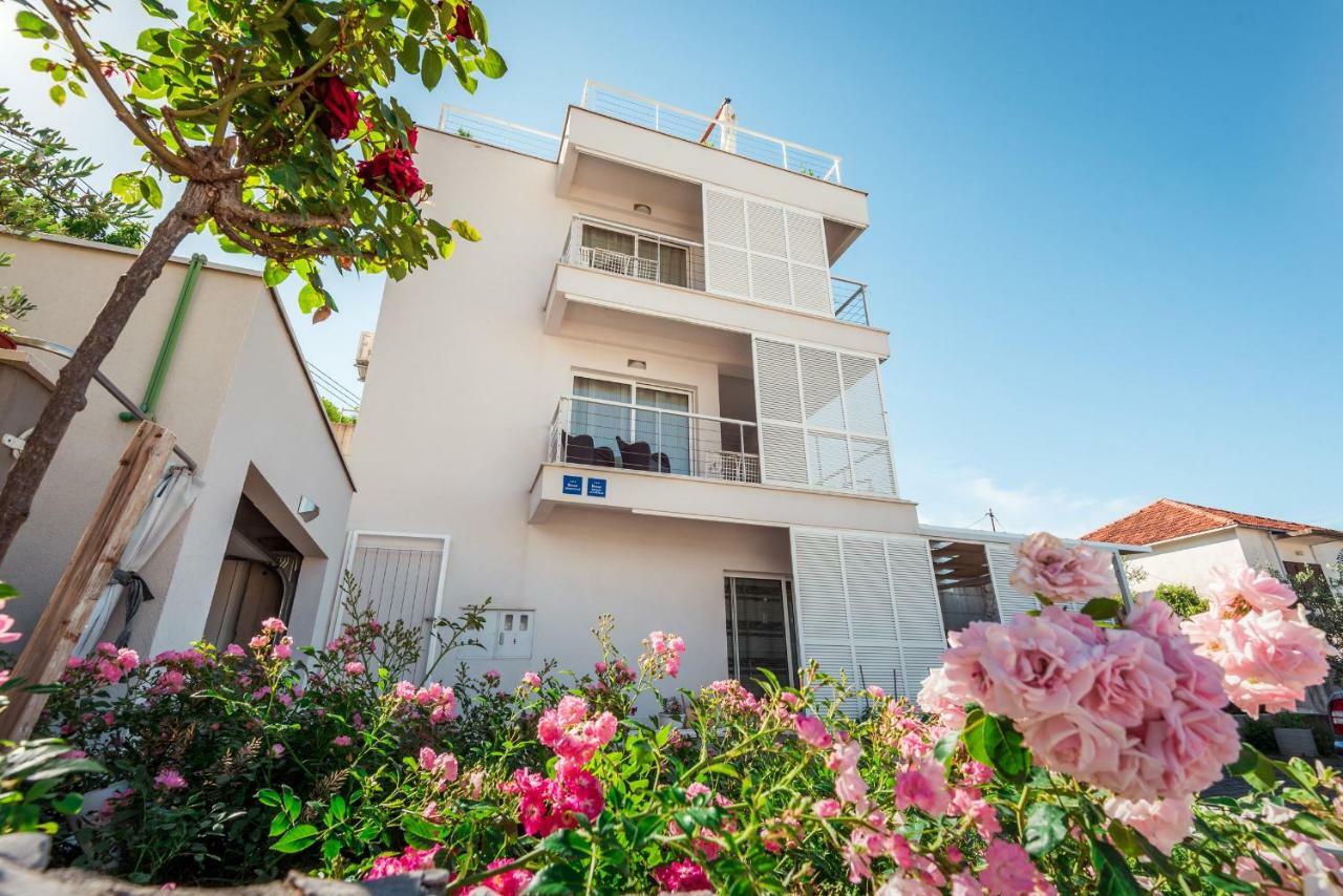 Apartmani Gelo Клек Екстериор снимка