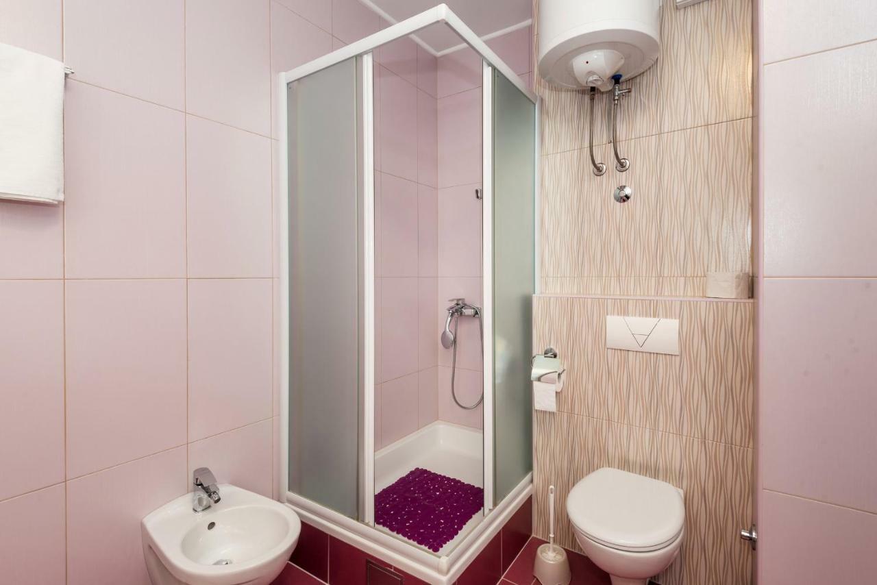 Apartmani Gelo Клек Екстериор снимка