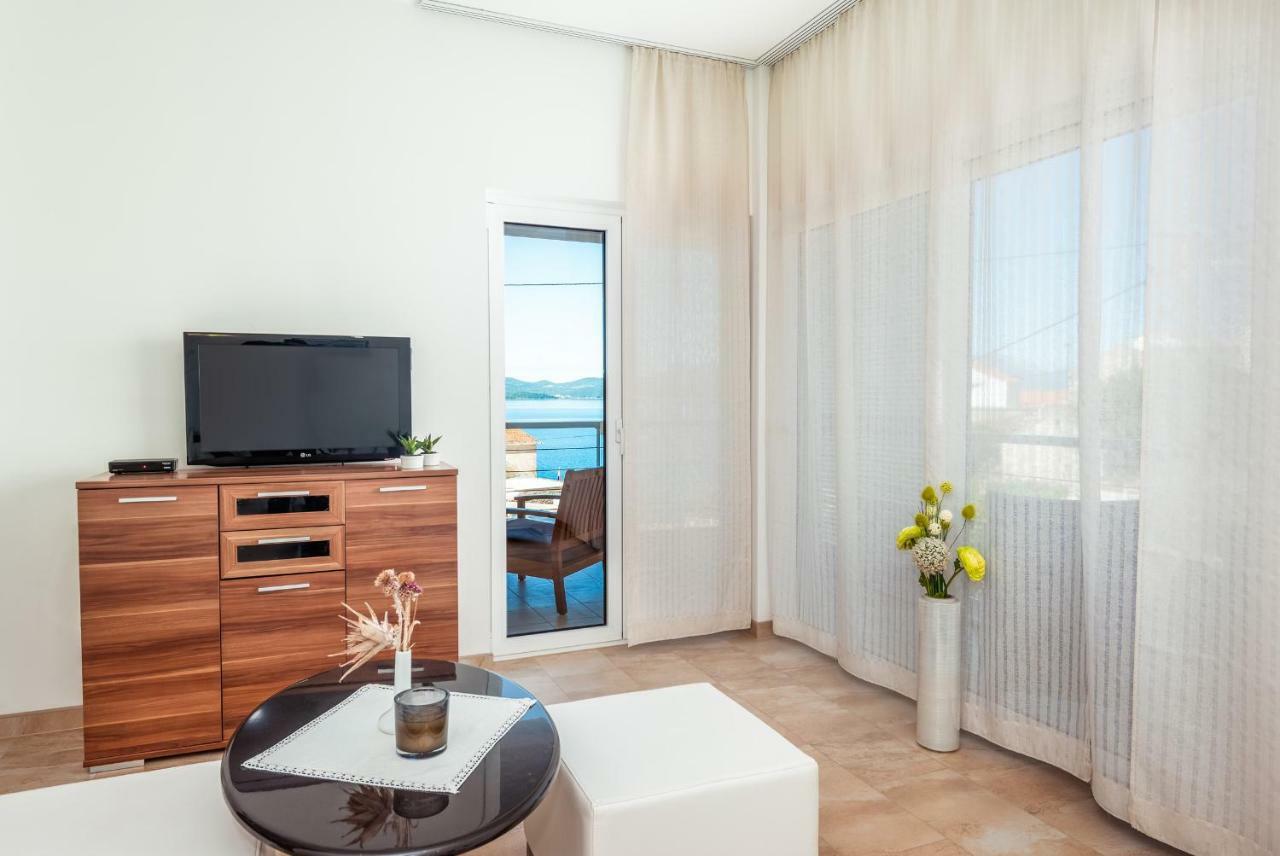 Apartmani Gelo Клек Екстериор снимка