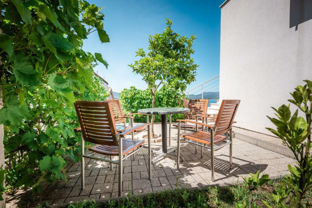 Apartmani Gelo Клек Екстериор снимка