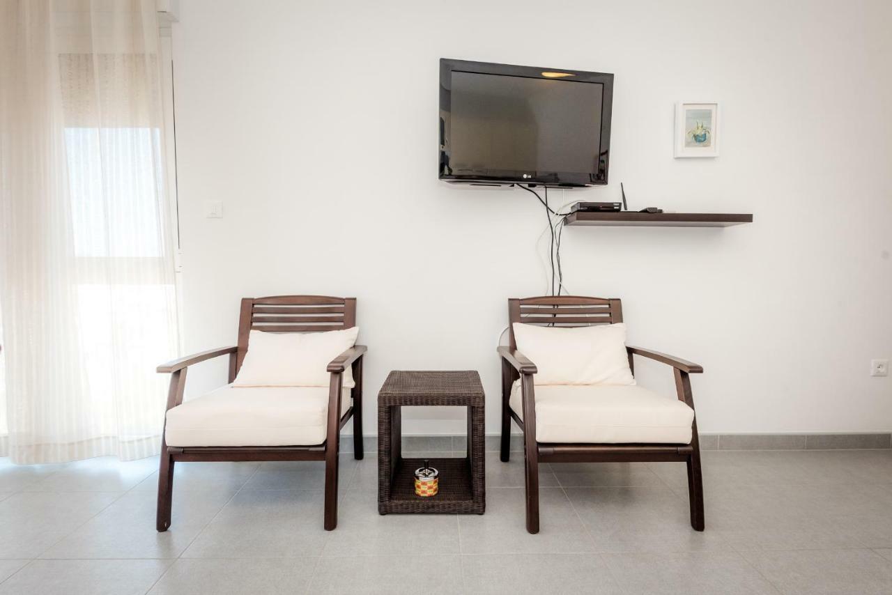 Apartmani Gelo Клек Екстериор снимка